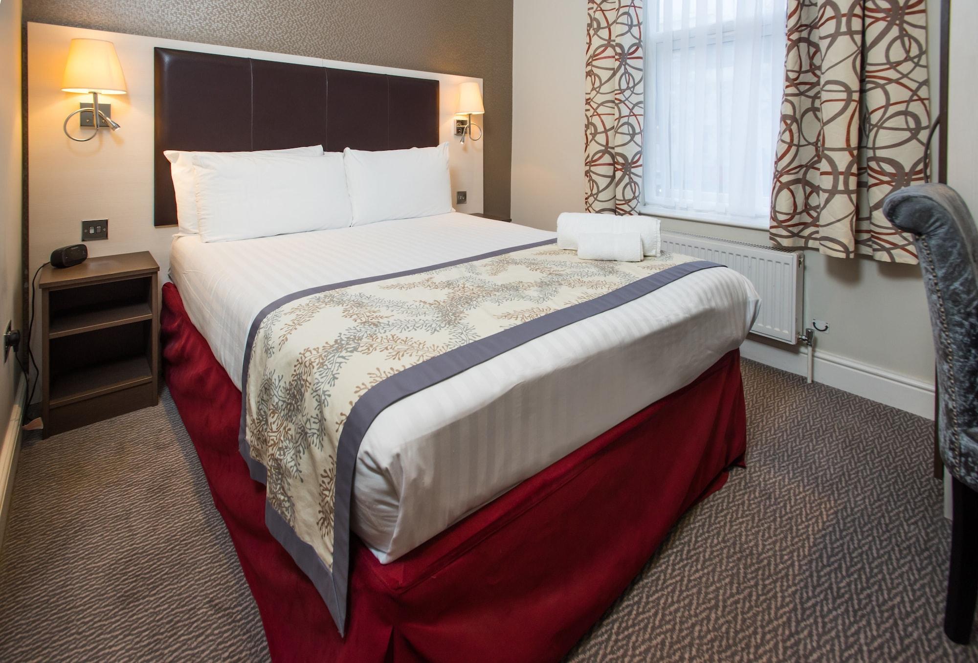 Western Chiswick Palace & Hotel Londen