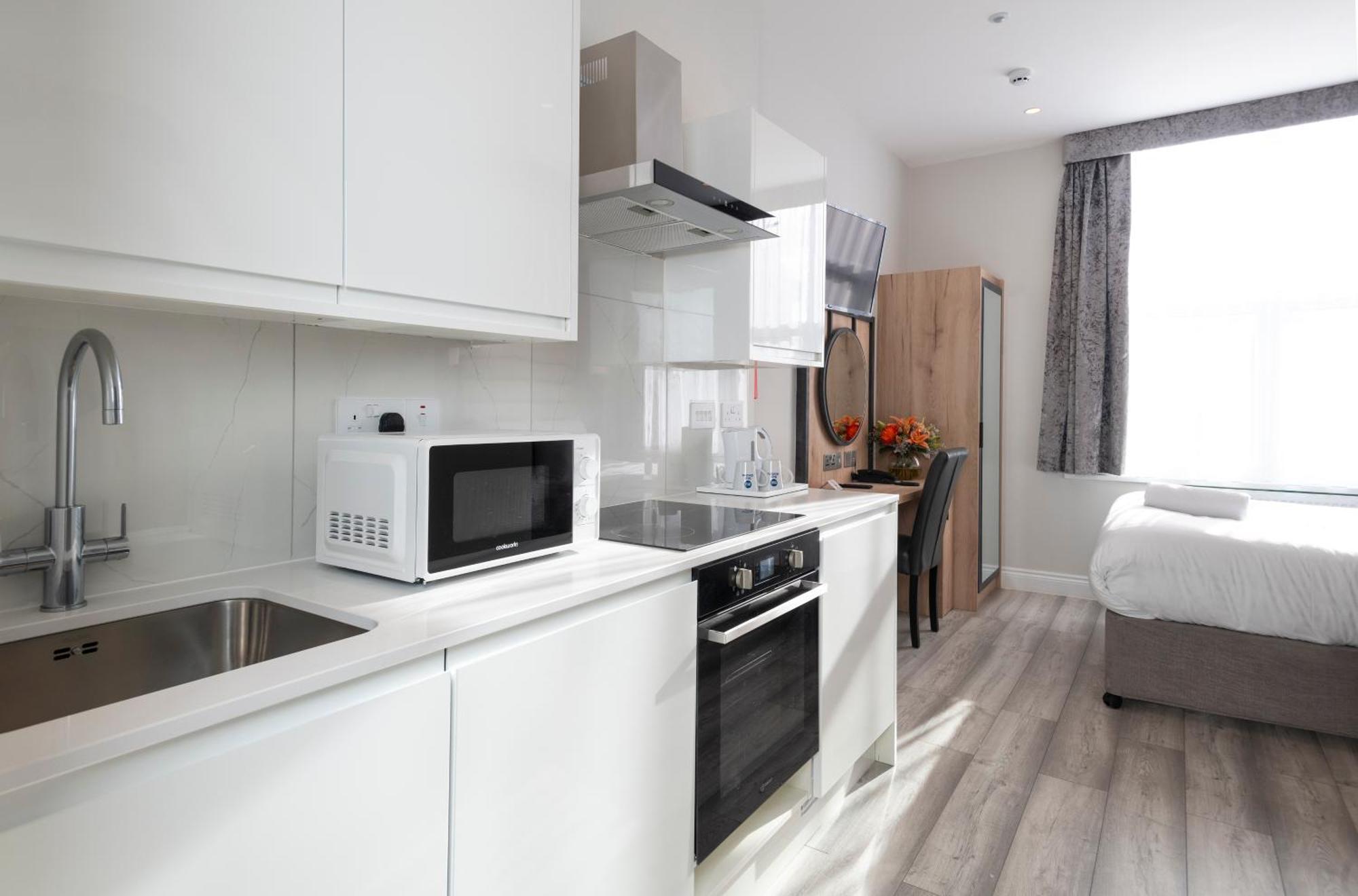 Western Chiswick Palace & Hotel Londen